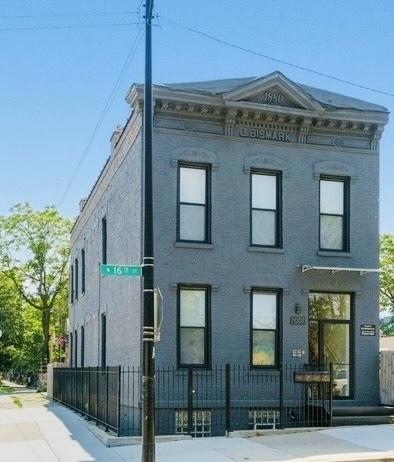 1001 W 16th St., Chicago, IL 60608