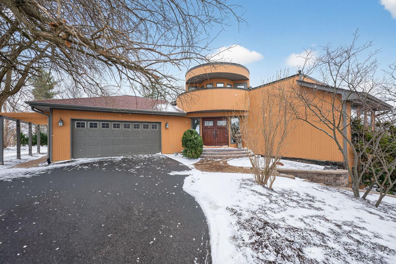 12070 River Rd., Plano, IL 60545