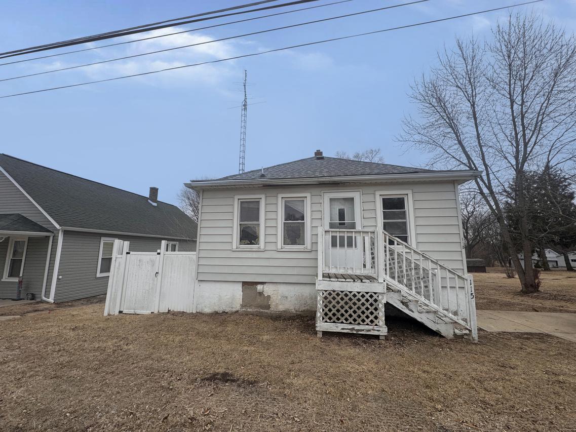 115 N Roberts St., Mark, IL 61340