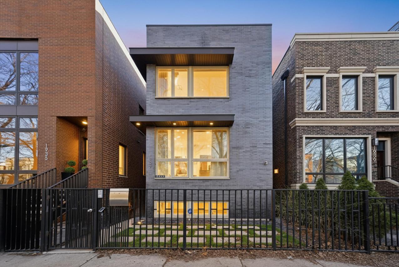 1937 W Ohio St., Chicago, IL 60622