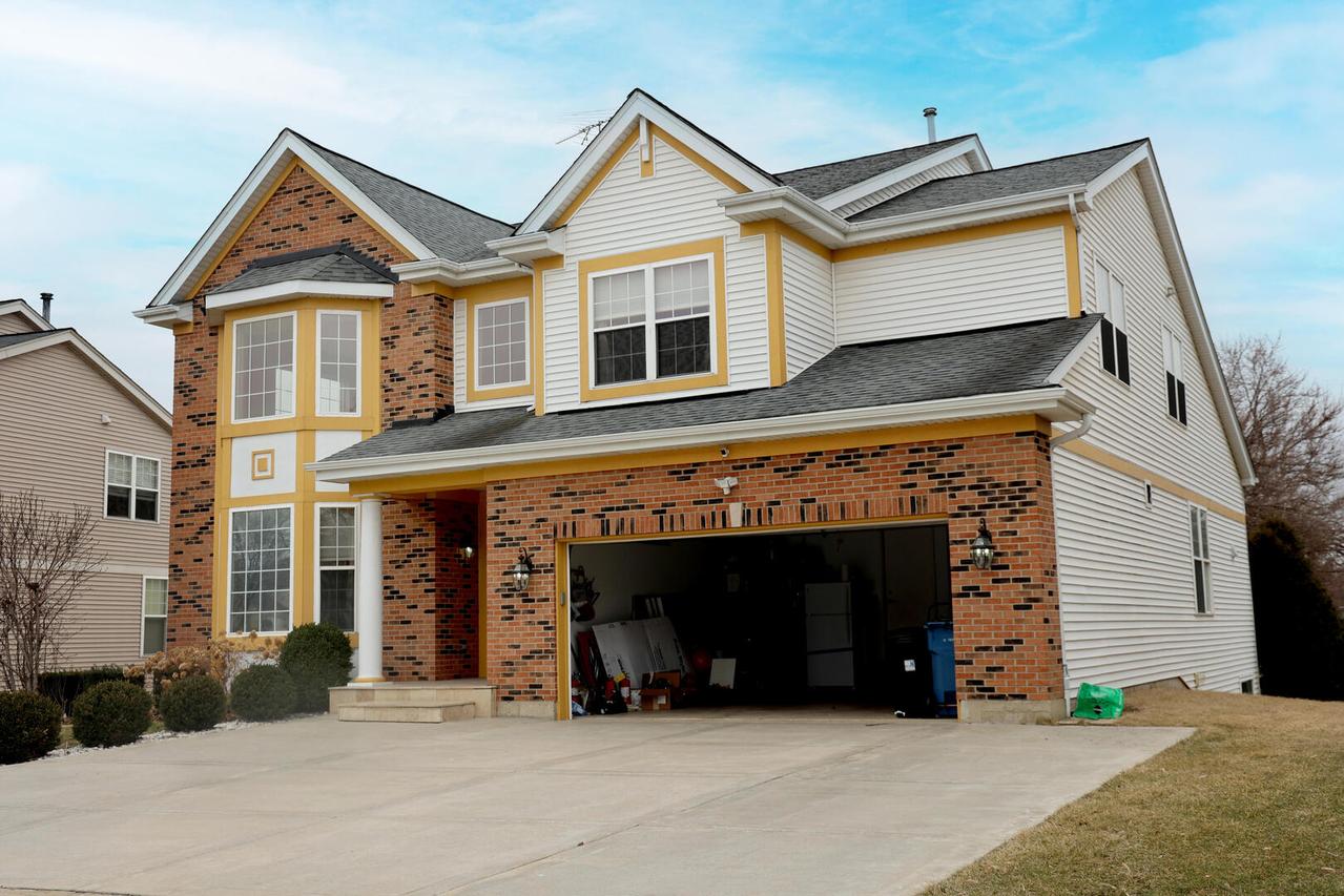 829 Clover Ridge Ln., Itasca, IL 60143