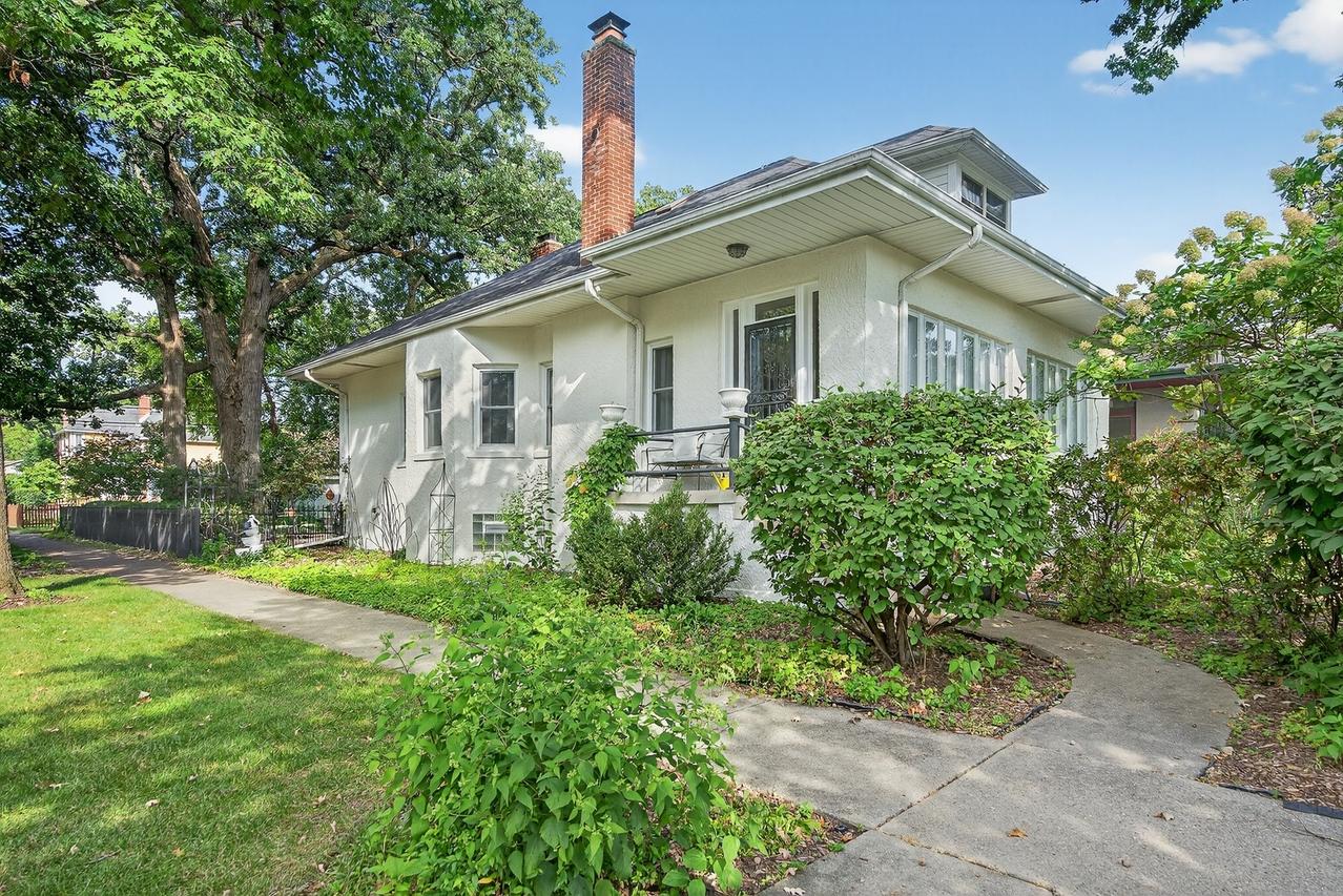 102 Keystone Ave., River Forest, IL 60305