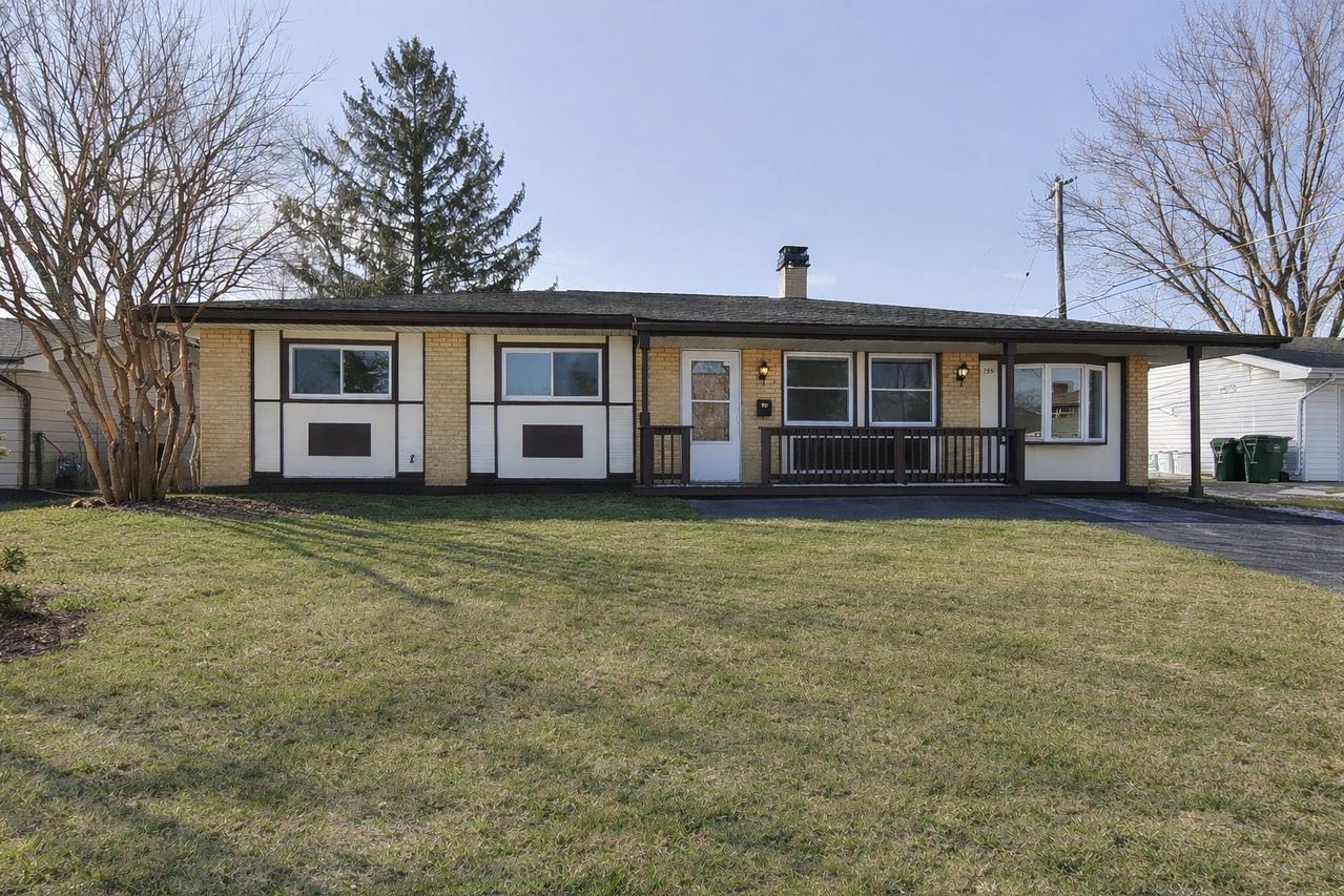 755 Cambridge Ln., Hoffman Estates, IL 60169