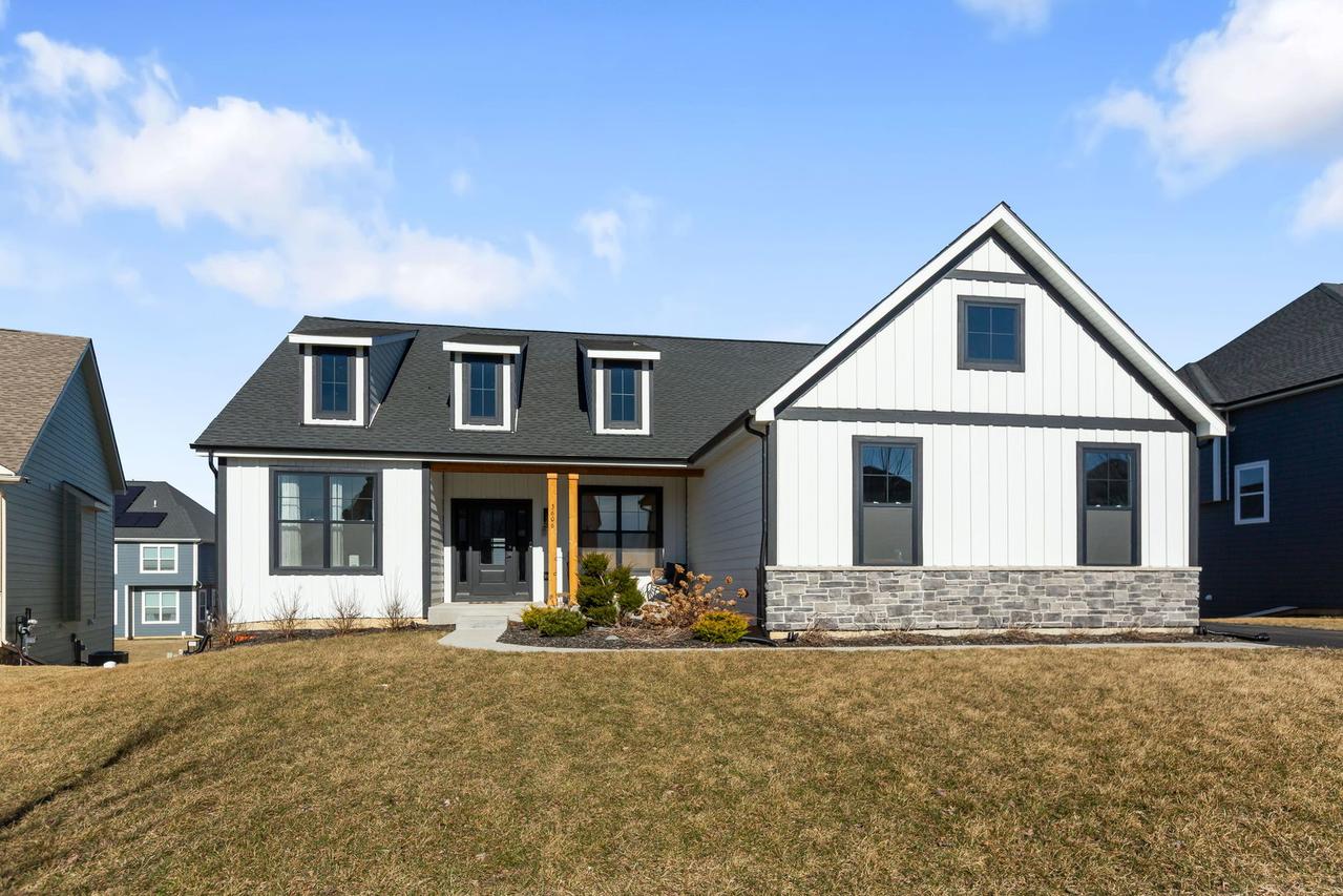 3606 Harmony Cir., Elgin, IL 60124