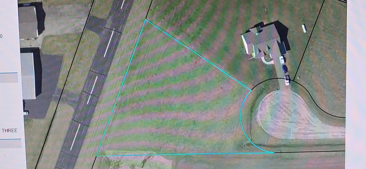 21 Eagle Dr., Genoa, IL 60135