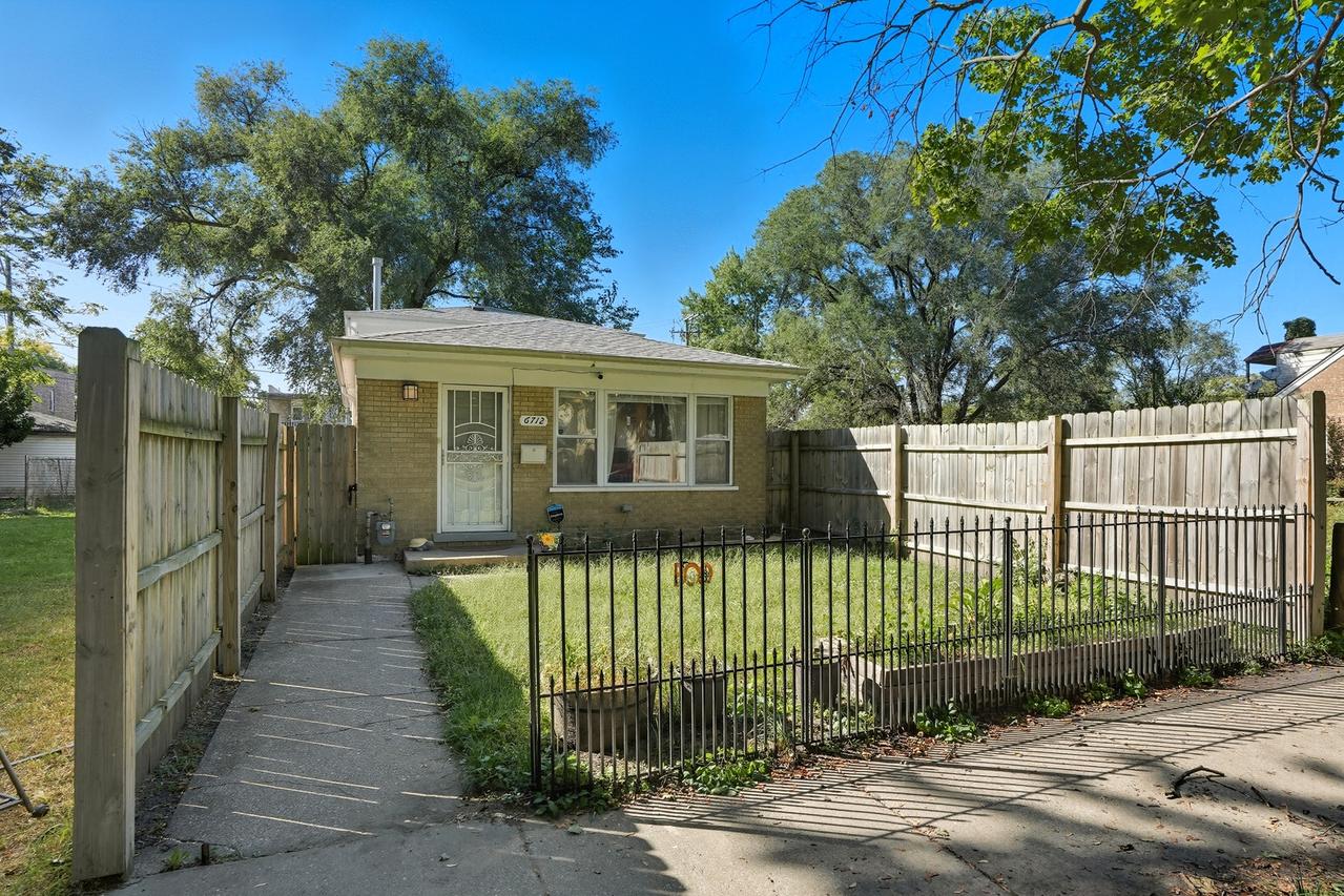 6712 S Evans Ave., Chicago, IL 60637