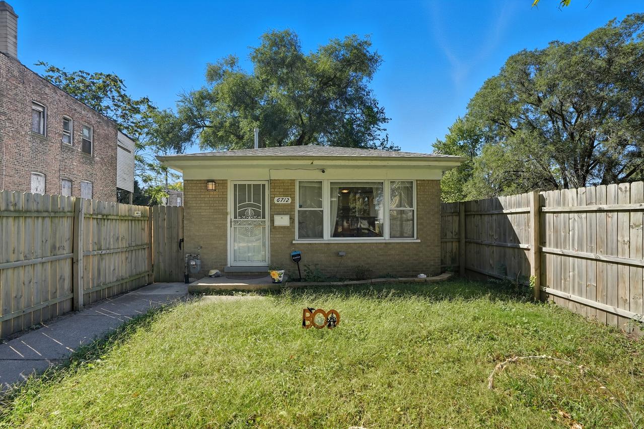 6712 S Evans Ave., Chicago, IL 60637