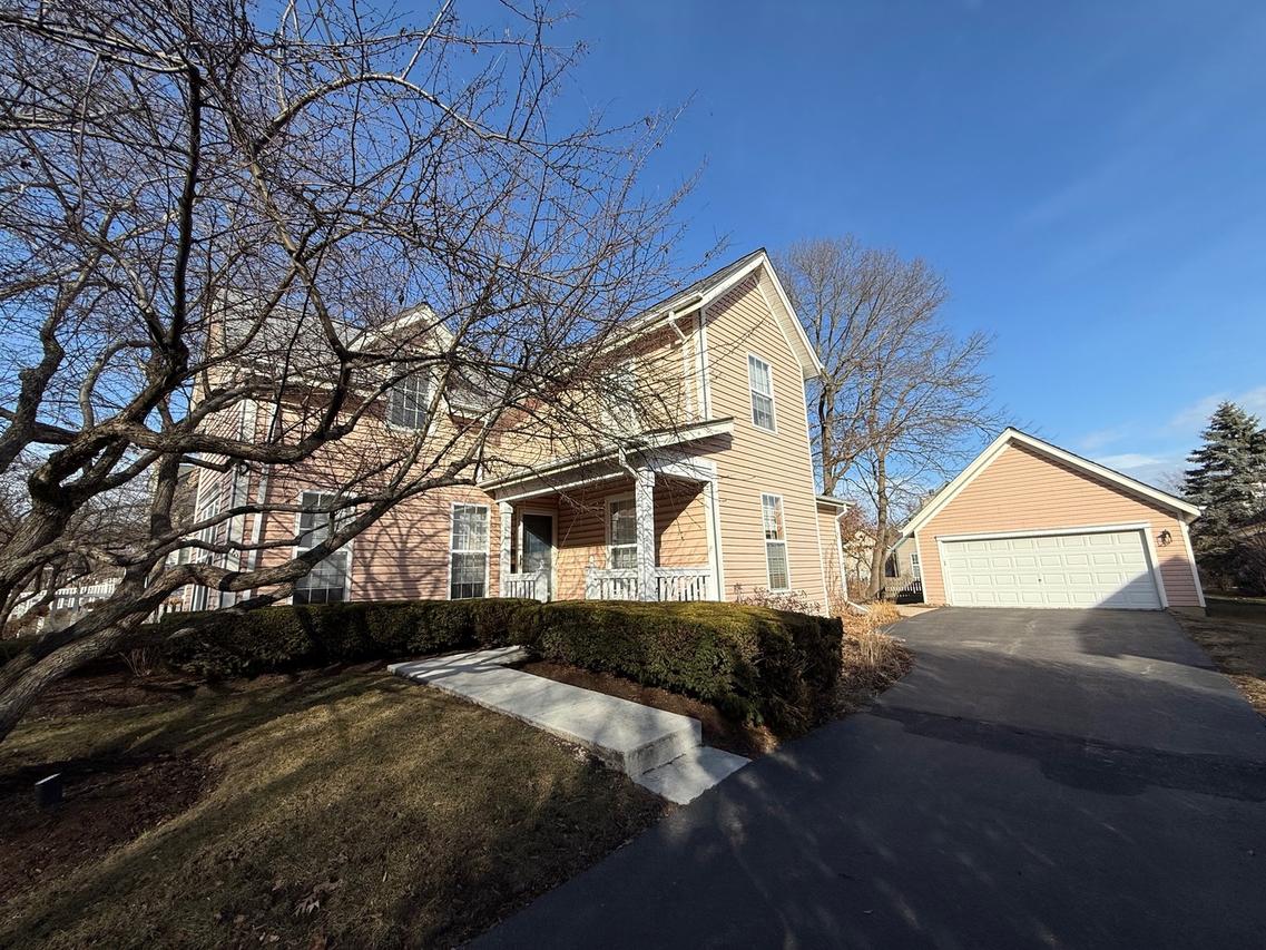 3293 Country Ln., Waukegan, IL 60087