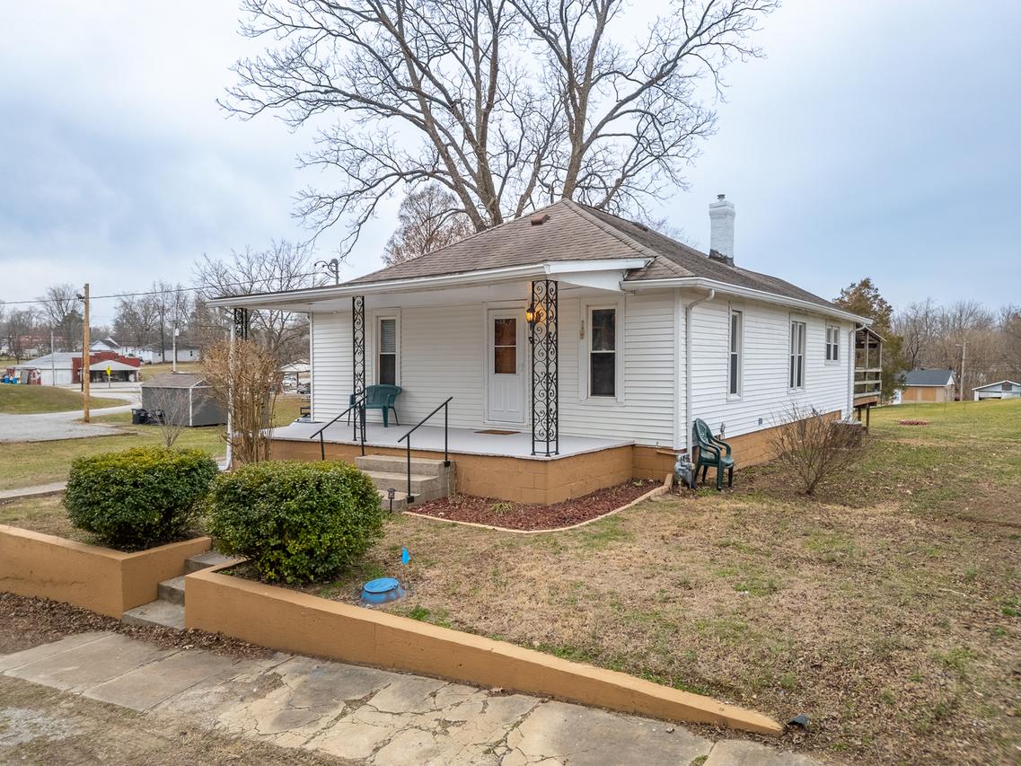 107 N Seminary St., Creal Springs, IL 62922