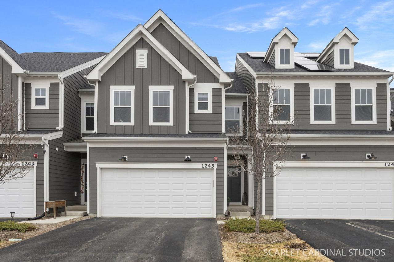 1245 Josiah Rd., Naperville, IL 60563