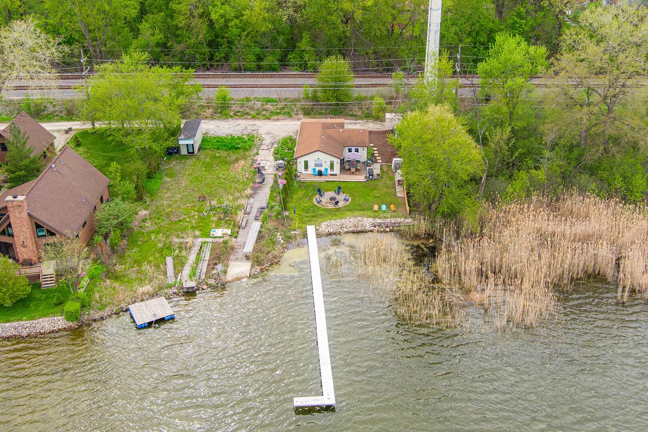 40492 N Lambert Dr., Antioch, IL 60002