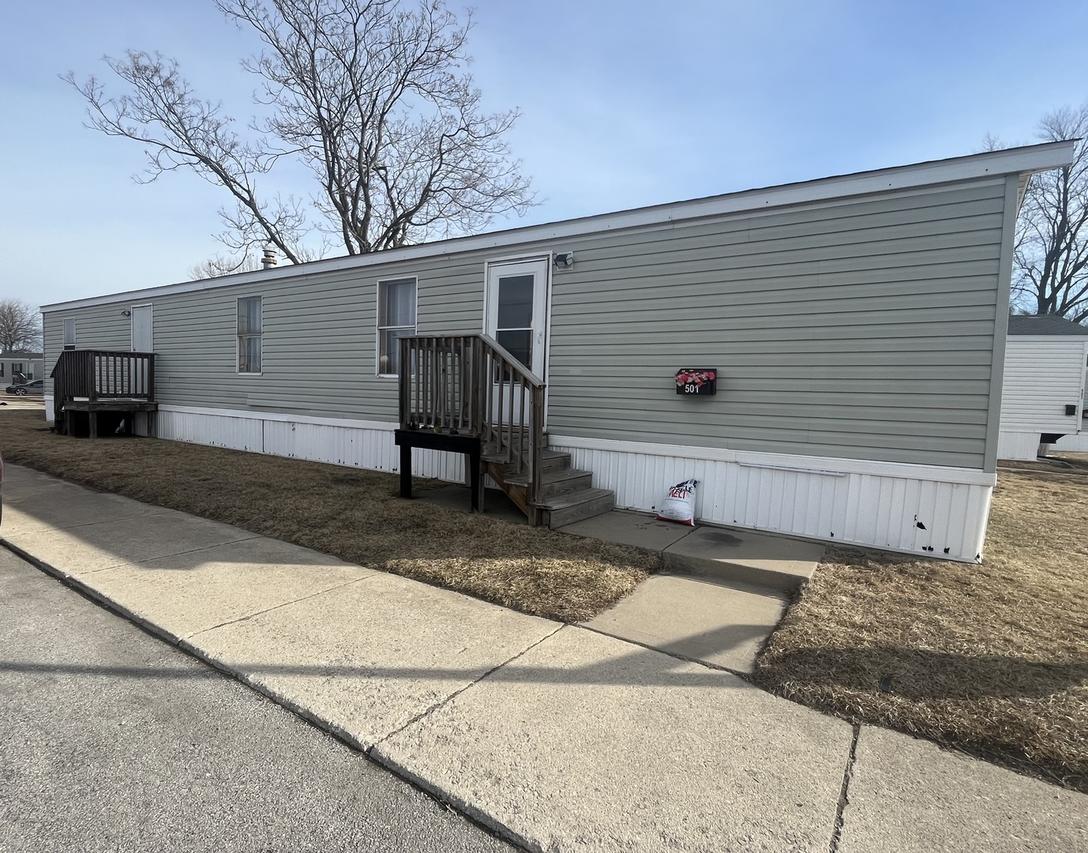 501 Jennifer Dr., Lynwood, IL 60411