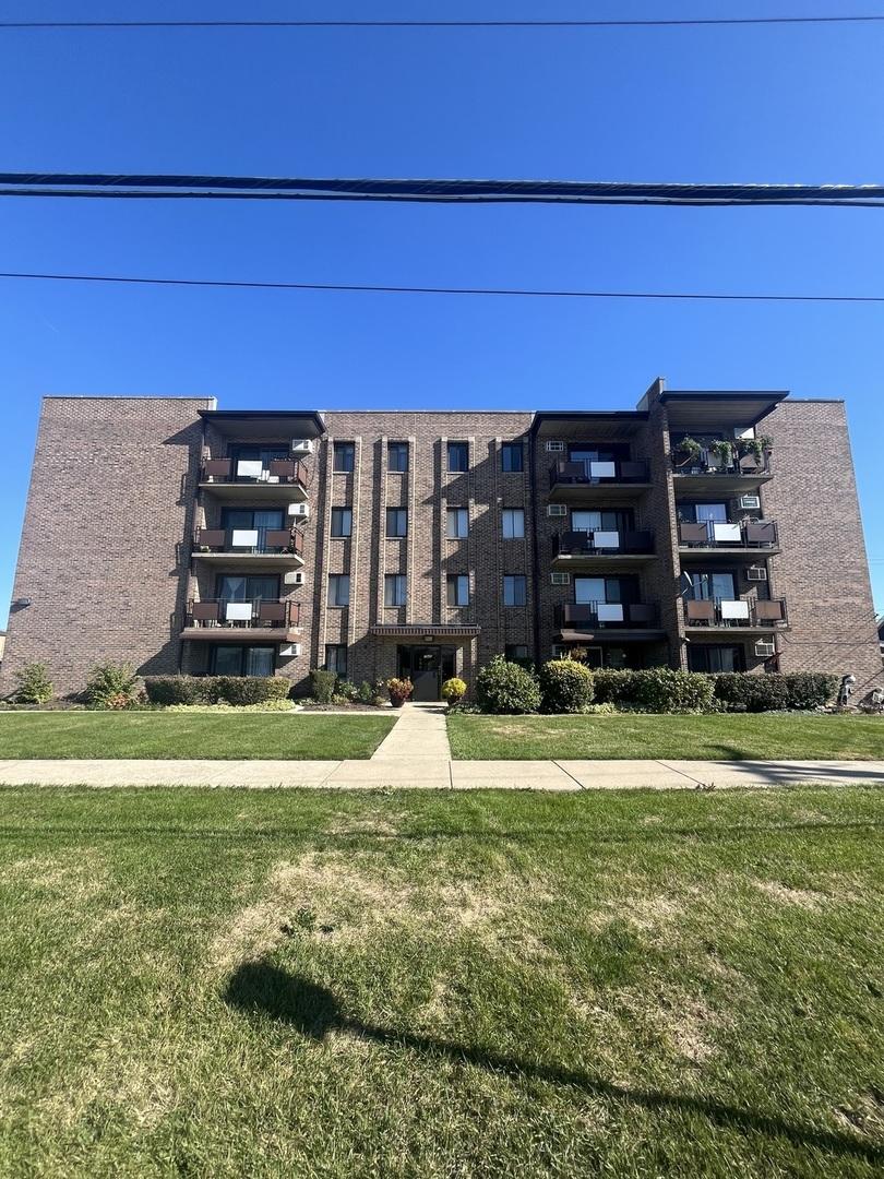 7945 S Oketo Ave. #408, Bridgeview, IL 60455