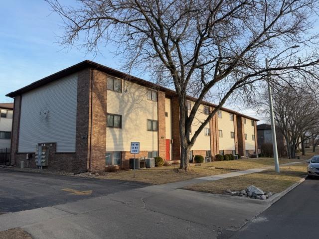 1916 Tracy Dr. #48, Bloomington, IL 61704