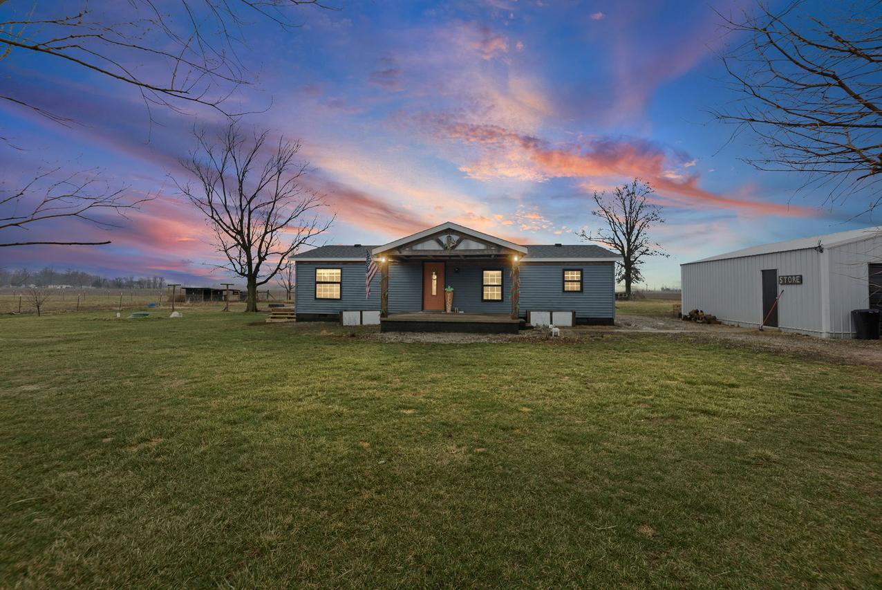 4239 Seven Hills Rd., Odin, IL 62870