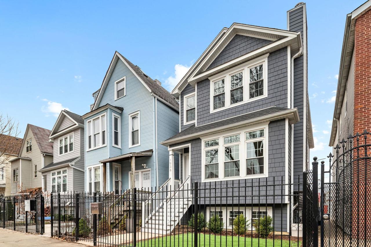 1938 N Ridgeway Ave., Chicago, IL 60647