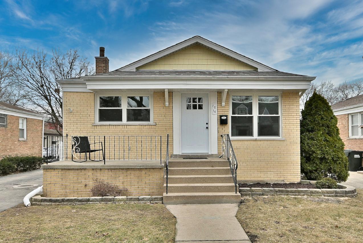 8834 S Albany Ave., Evergreen Park, IL 60805