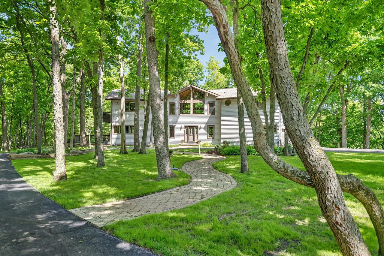 3085 W Southmor Rd., Morris, IL 60450