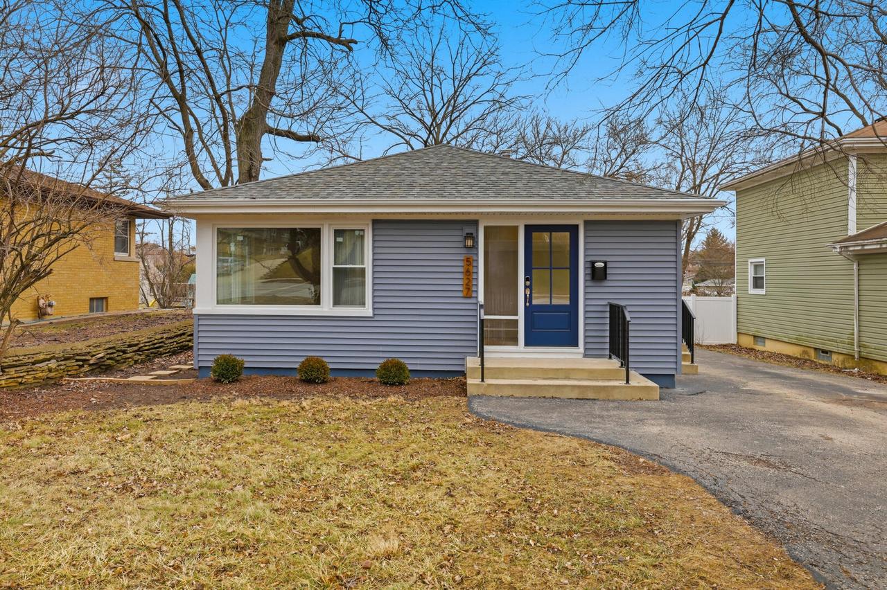 5627 Main St., Downers Grove, IL 60516