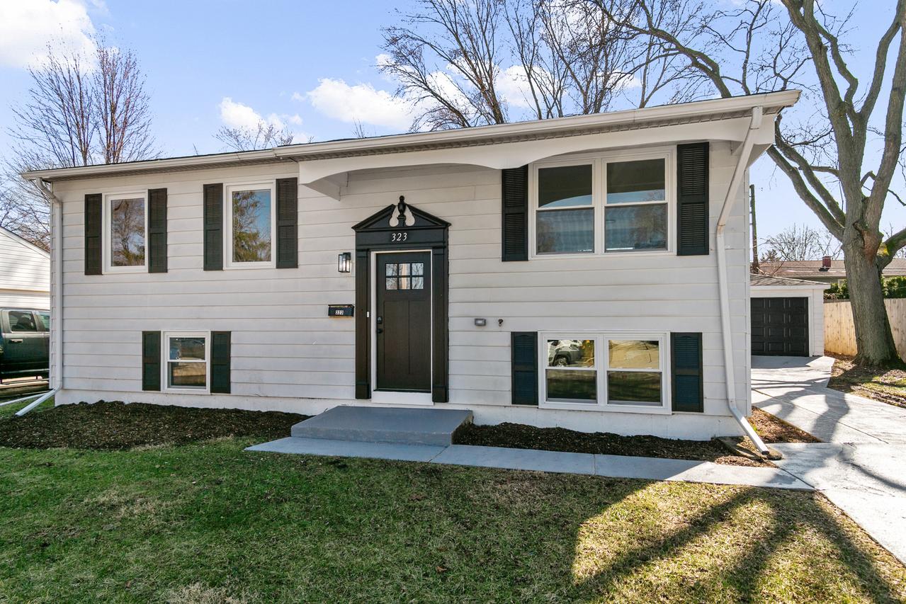 323 Mark Ave., Glendale Heights, IL 60139