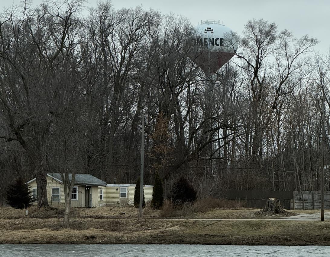 10443 E River North Rd., Momence, IL 60954