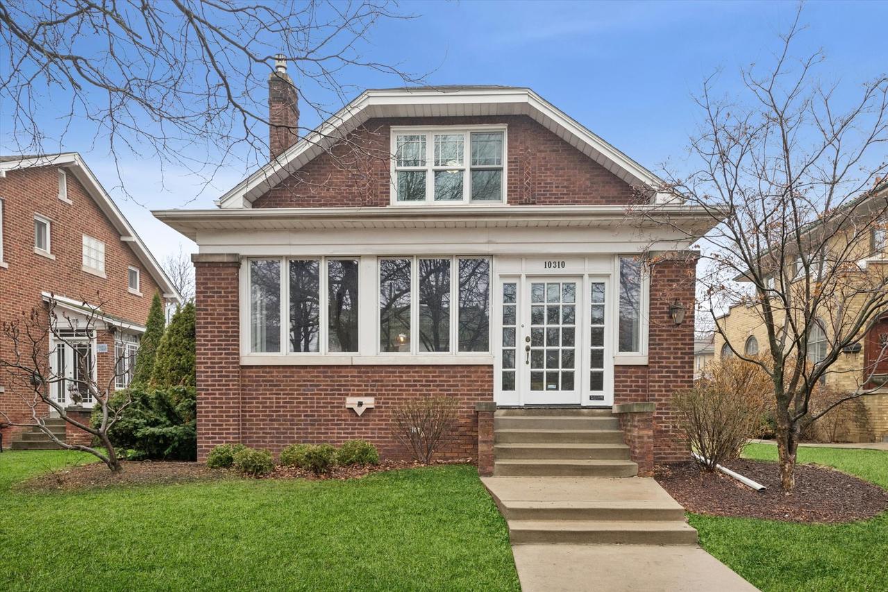 10310 S Hamilton Ave., Chicago, IL 60643