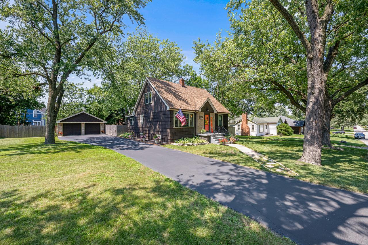 7816 Blazer Ave., Justice, IL 60458