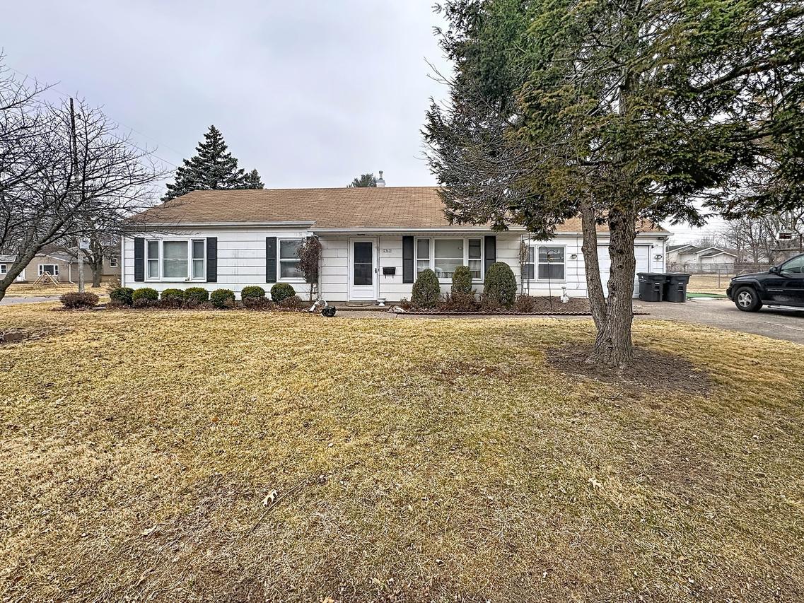 2362 45th St., Rock Island, IL 61201