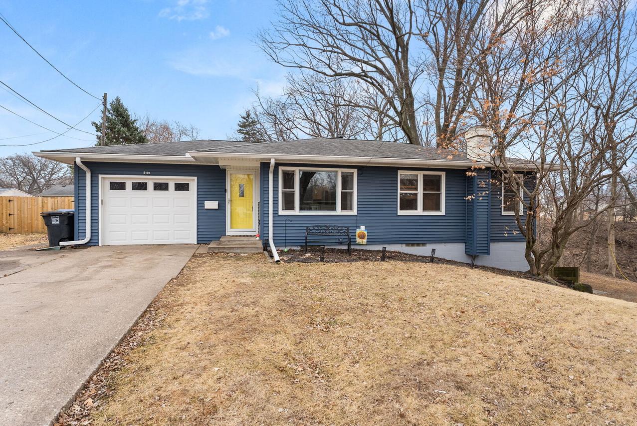 5100 11th Avenue C, Moline, IL 61265