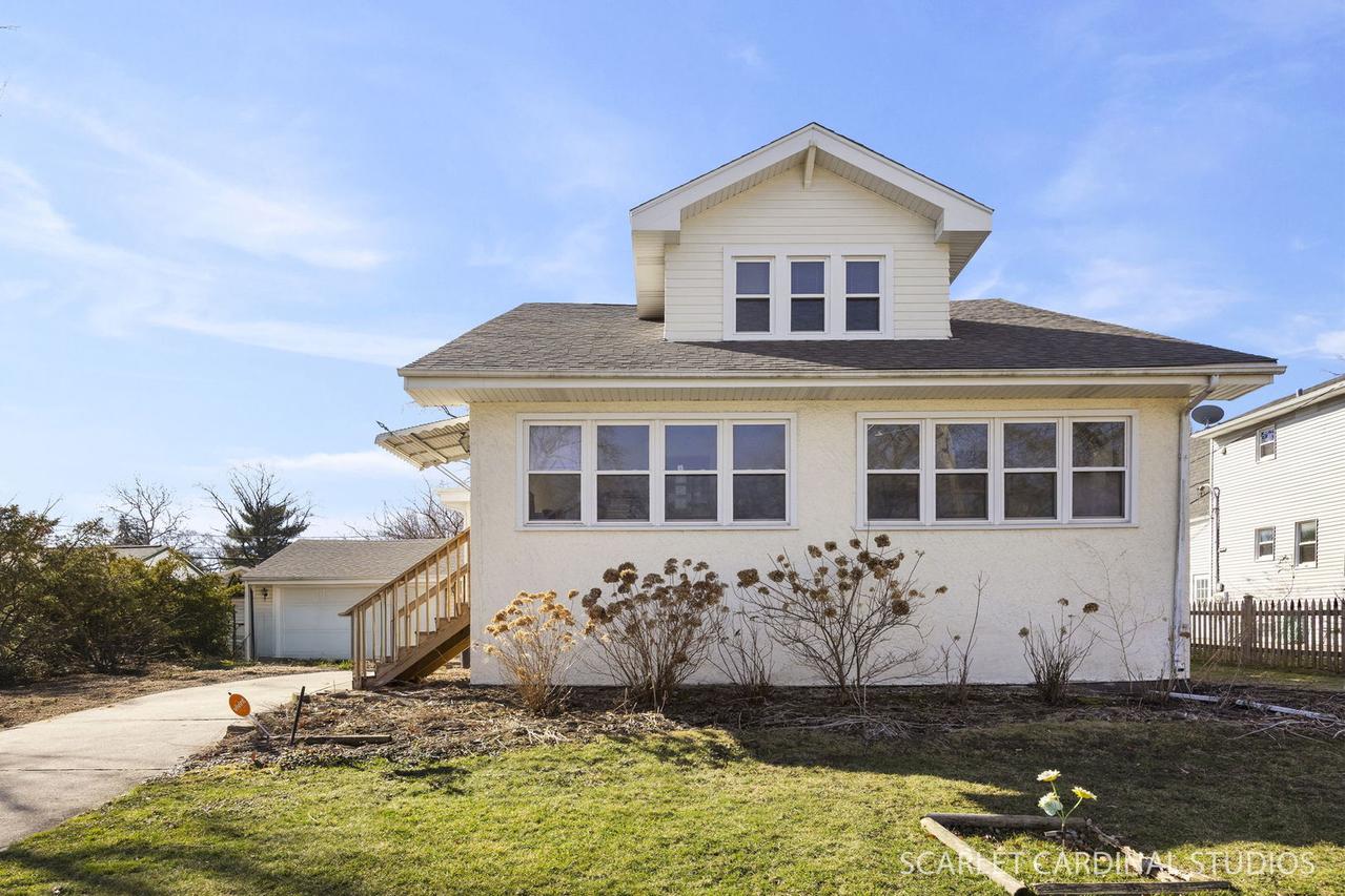 529 E Park Blvd., Villa Park, IL 60181