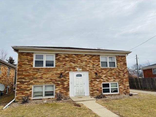 1207 Orchard Rd., Bloomington, IL 61701