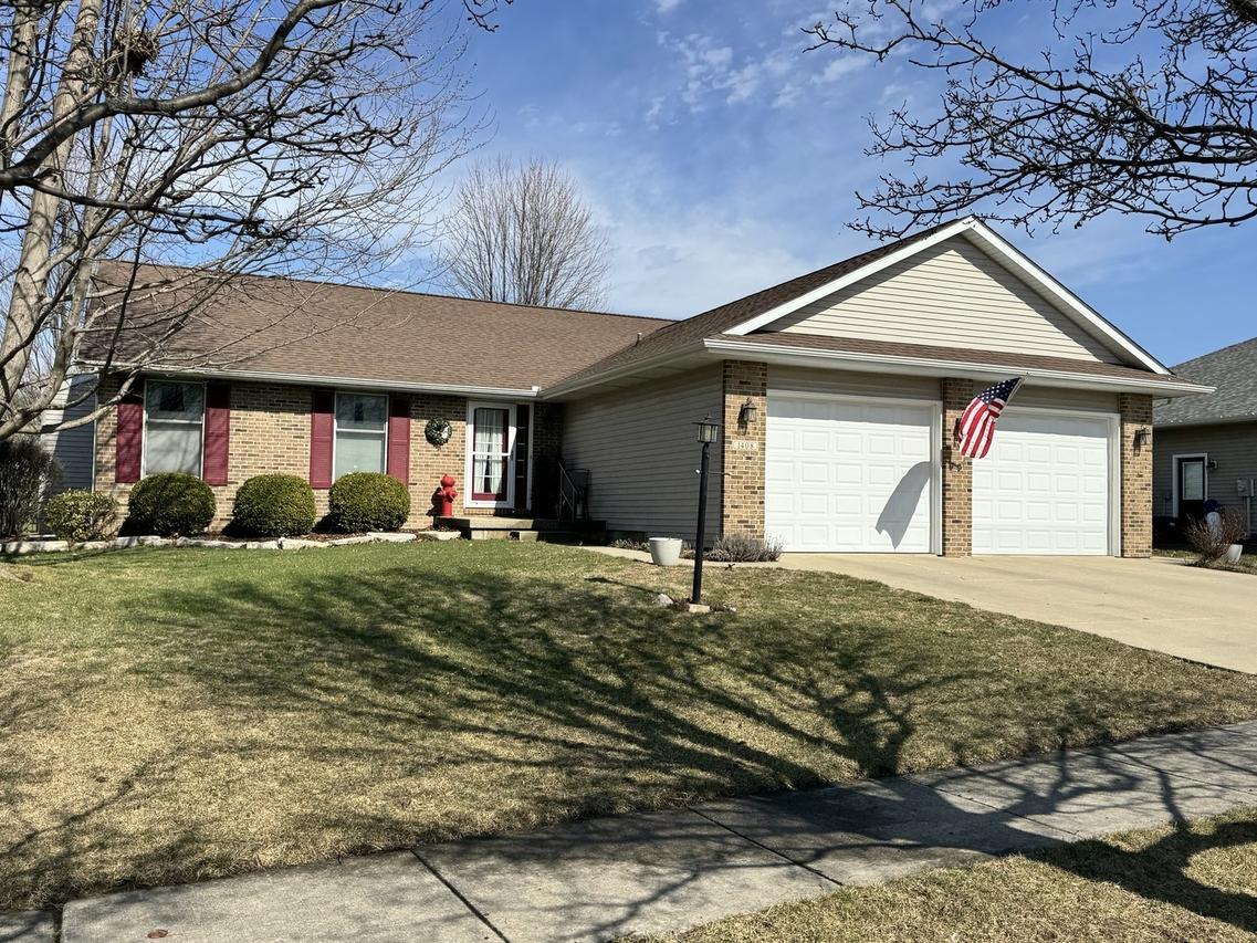 1408 E Heather Dr., Mahomet, IL 61853