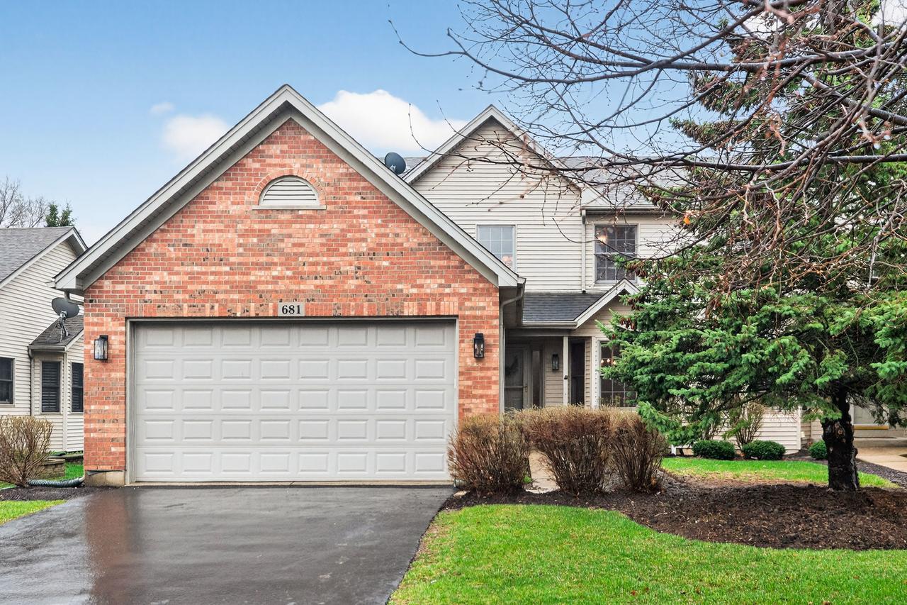 681 Hampshire Dr., Hampshire, IL 60140