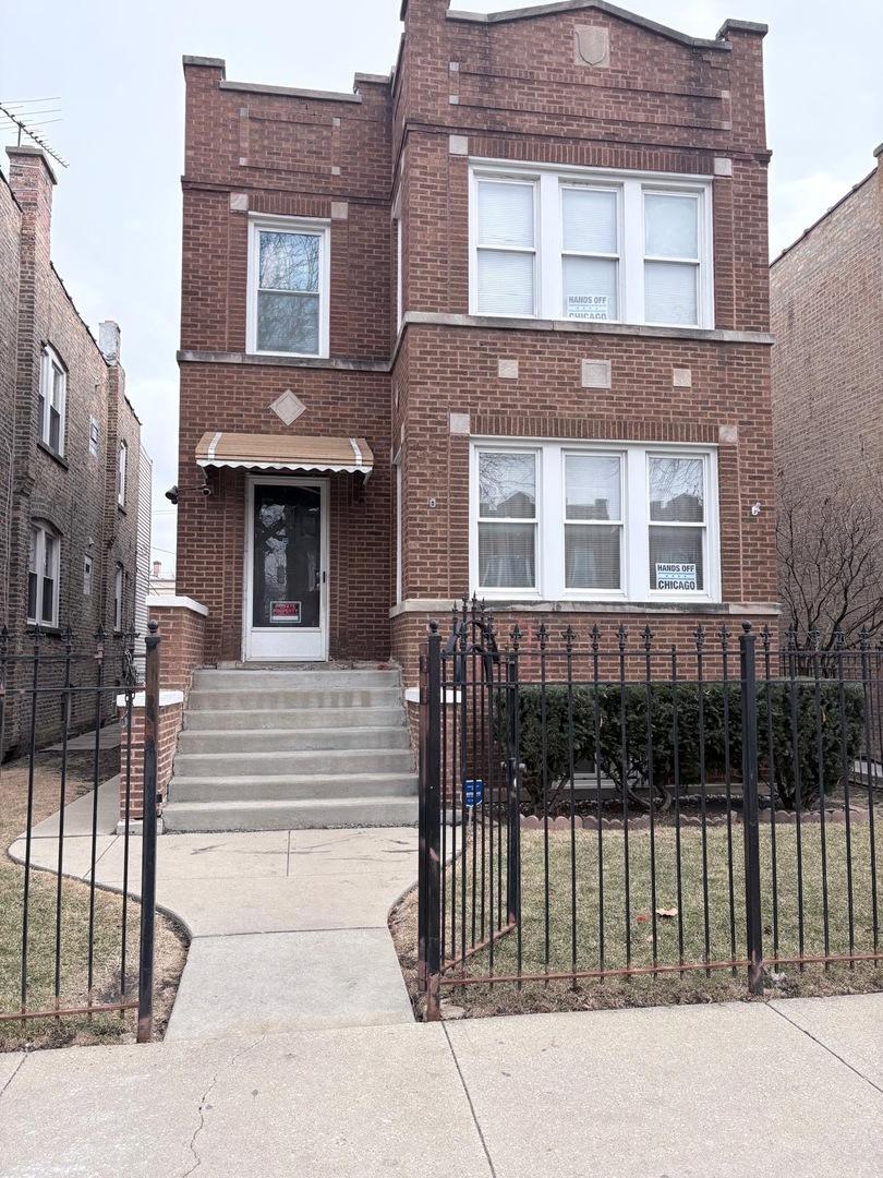 2323 N Latrobe Ave., Chicago, IL 60639