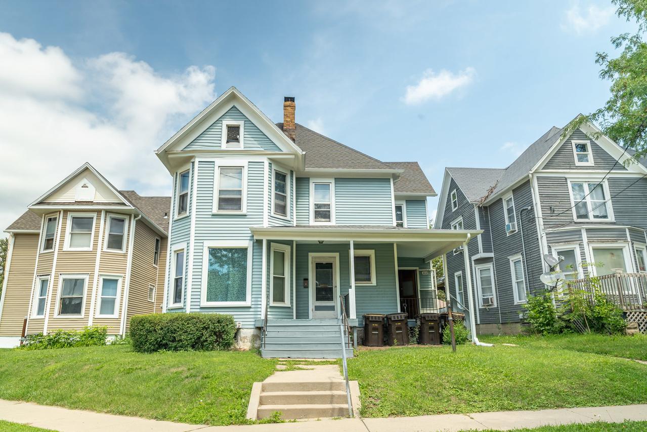 302 E Prospect Ter., Freeport, IL 61032