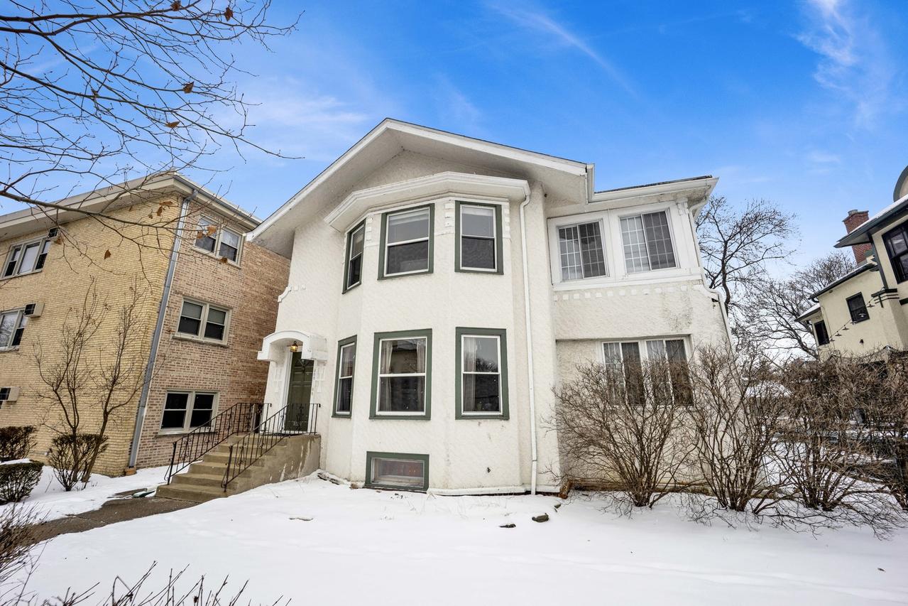 309 Chicago Ave., Oak Park, IL 60302