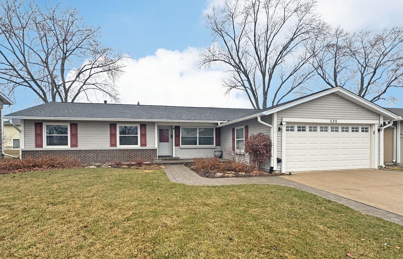 620 Chelmsford Ln., Elk Grove Village, IL 60007