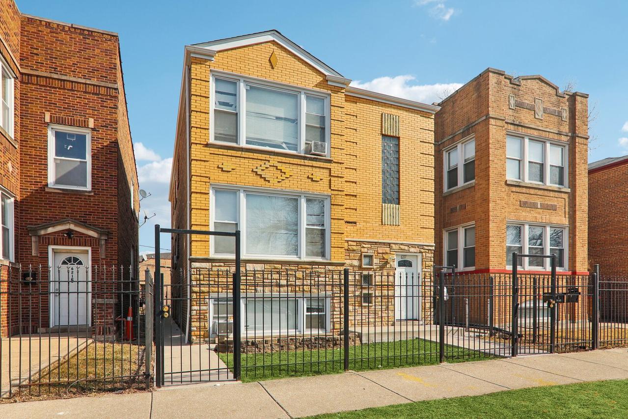 6217 S Seeley Ave., Chicago, IL 60636