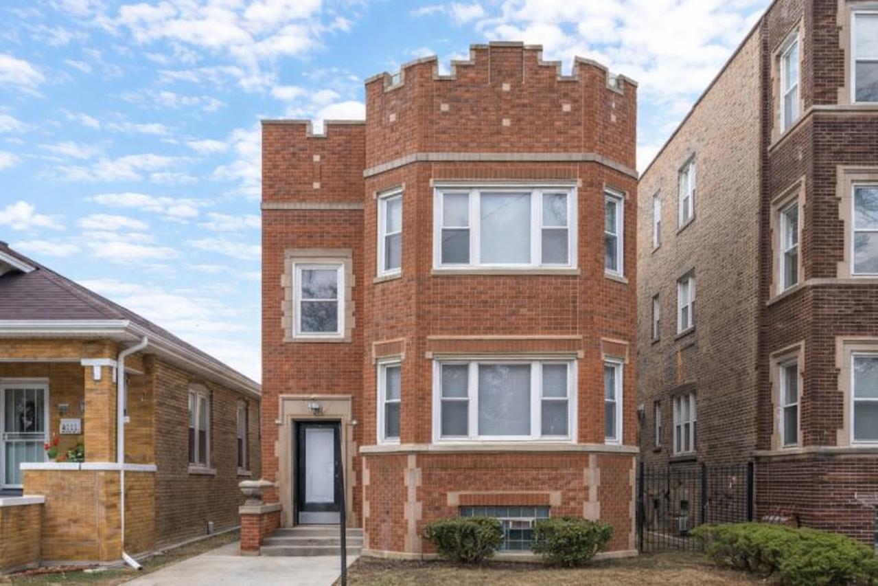 8210 S Justine St., Chicago, IL 60620