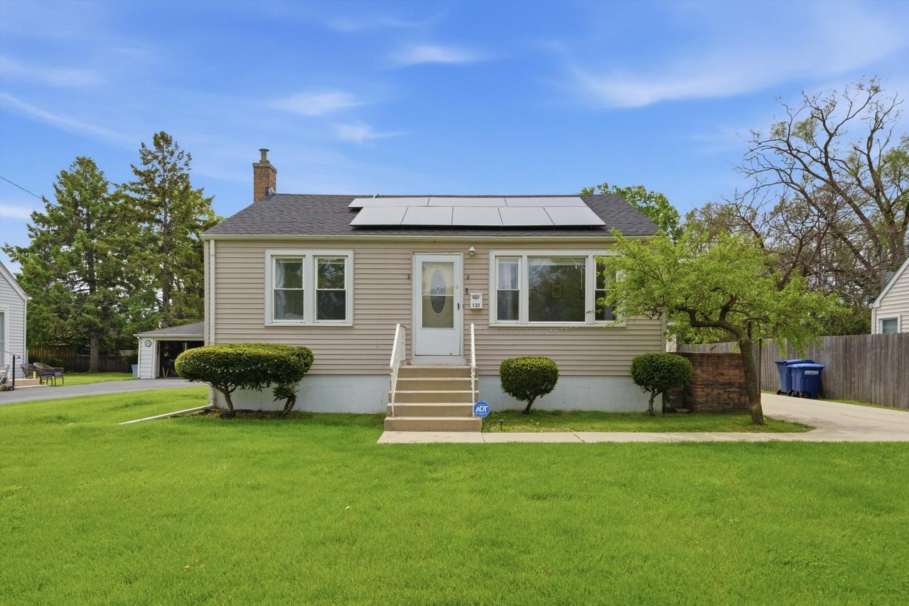 121 West Dr., Northlake, IL 60164