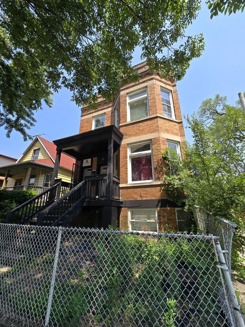 [Address Hidden by Seller], Chicago, IL 60621
