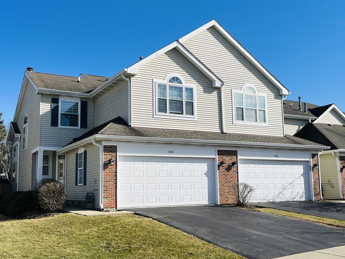 1965 Blackberry Ln., Hoffman Estates, IL 60169