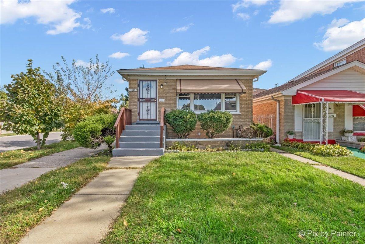7301 S Seeley Ave., Chicago, IL 60636