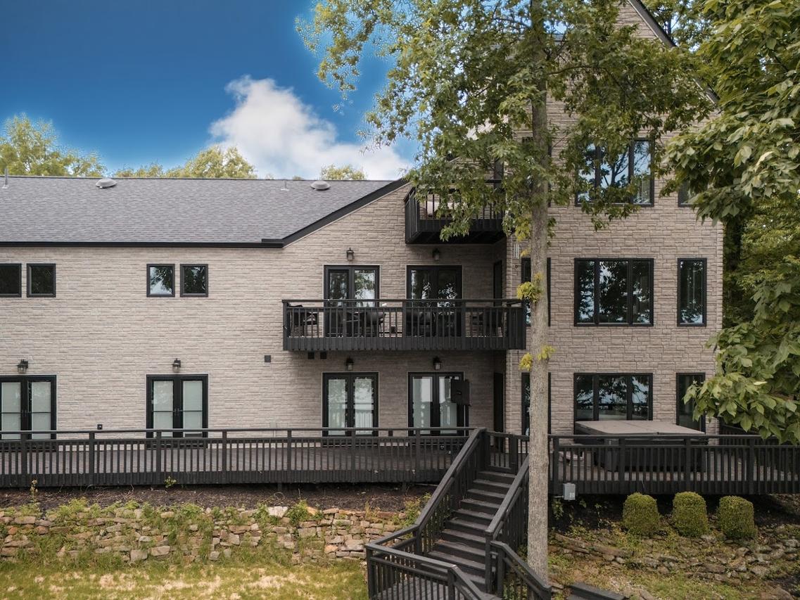 12225 Pebble Point Rd., Marion, IL 62959