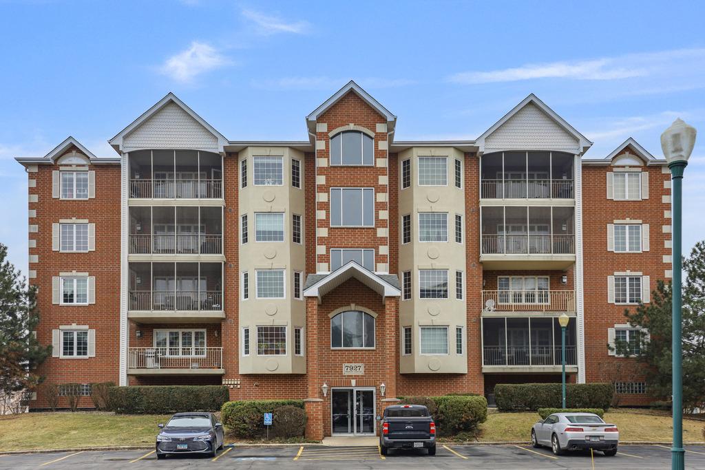 7927 Trinity Cir. #3NW, Tinley Park, IL 60487