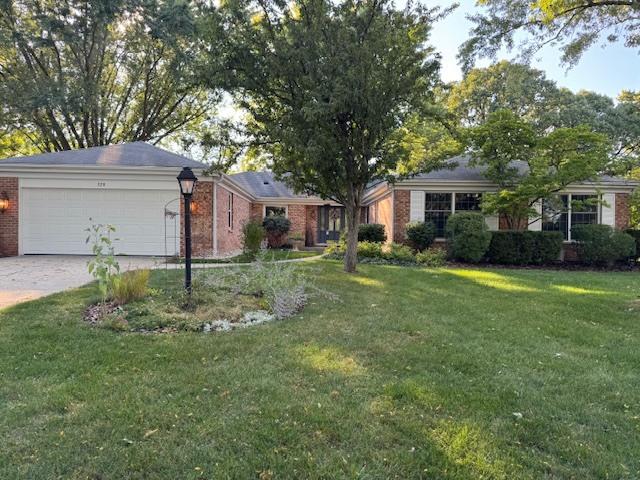 320 Fox Hunt Tr., Barrington, IL 60010