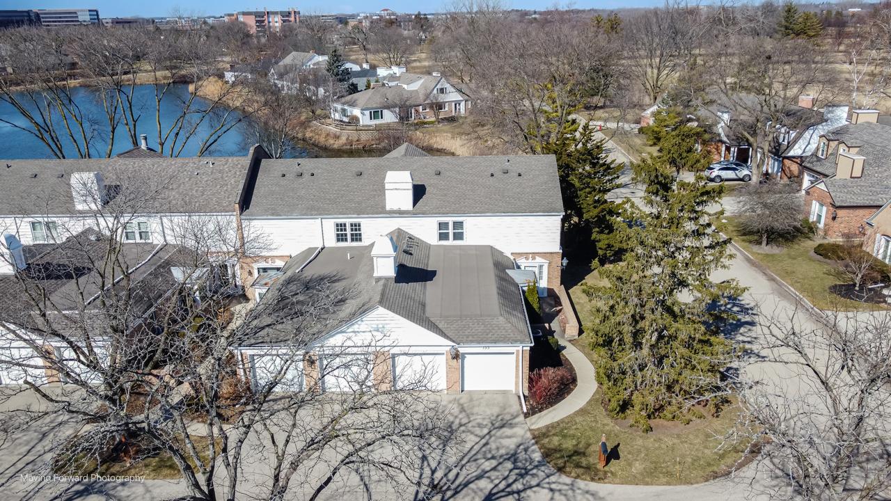 133 Rivershire Ln., Lincolnshire, IL 60069