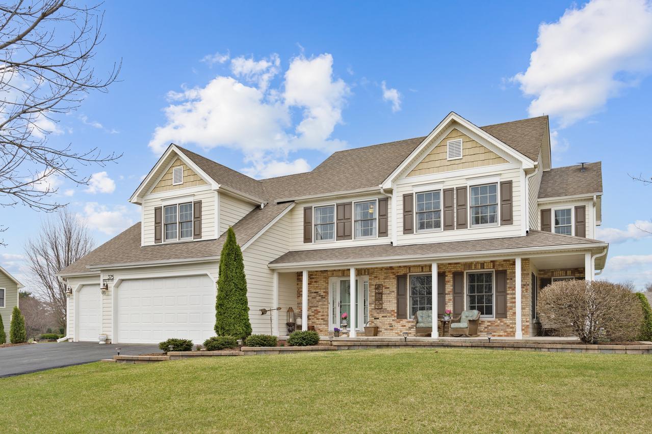 375 Meadow View, Burlington, IL 60109