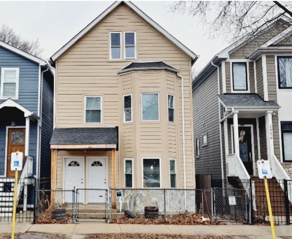 2958 W Nelson St., Chicago, IL 60618