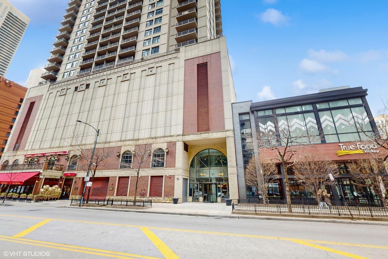 630 N State St. #2403, Chicago, IL 60654